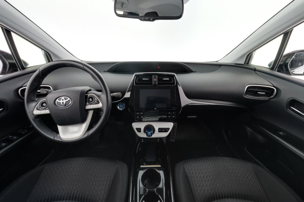 TOYOTA Prius Plug-in Hybrid 2018