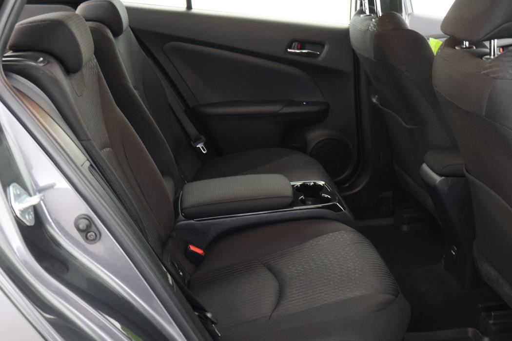 TOYOTA Prius Plug-in Hybrid 2018