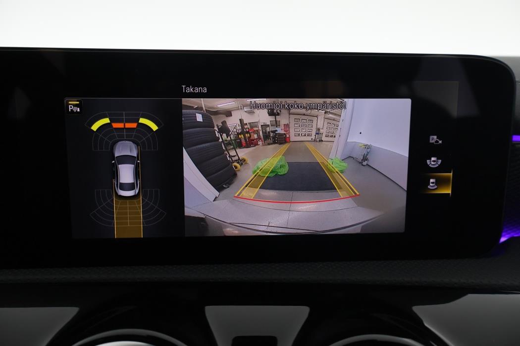 MERCEDES-BENZ CLA 2022