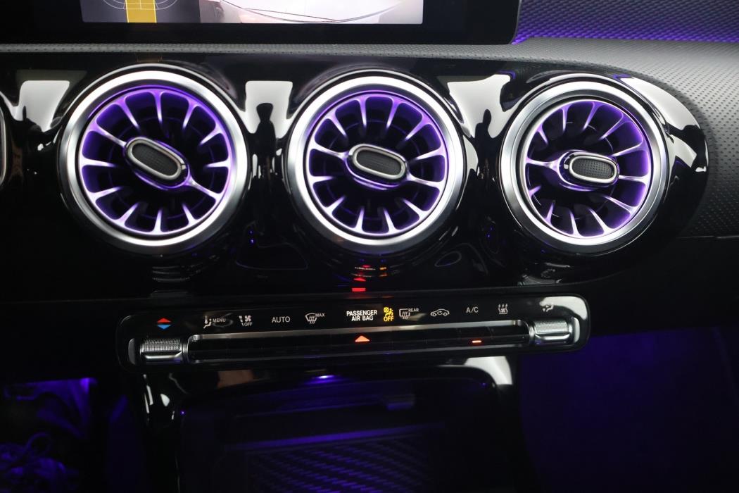 MERCEDES-BENZ CLA 2022