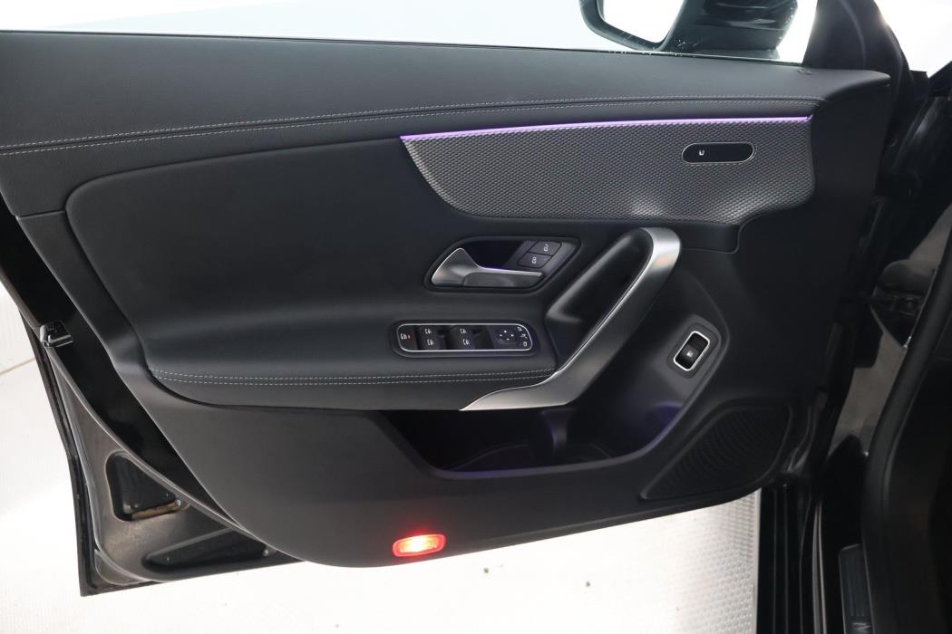 MERCEDES-BENZ CLA 2022