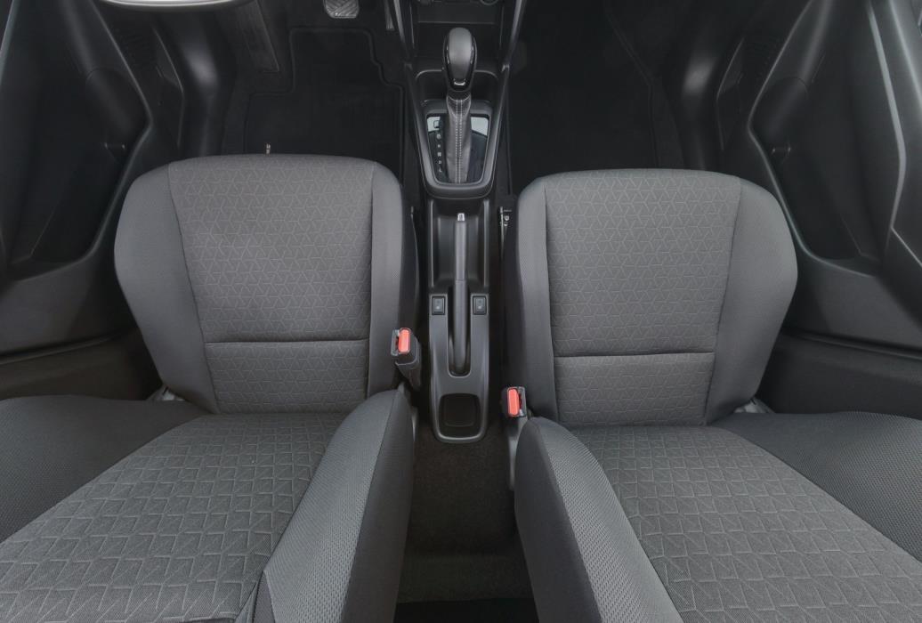SUZUKI Swift 2024