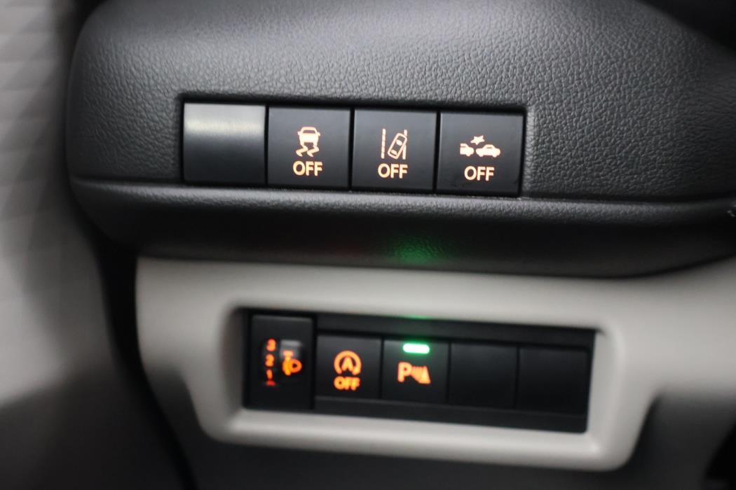 SUZUKI Swift 2024