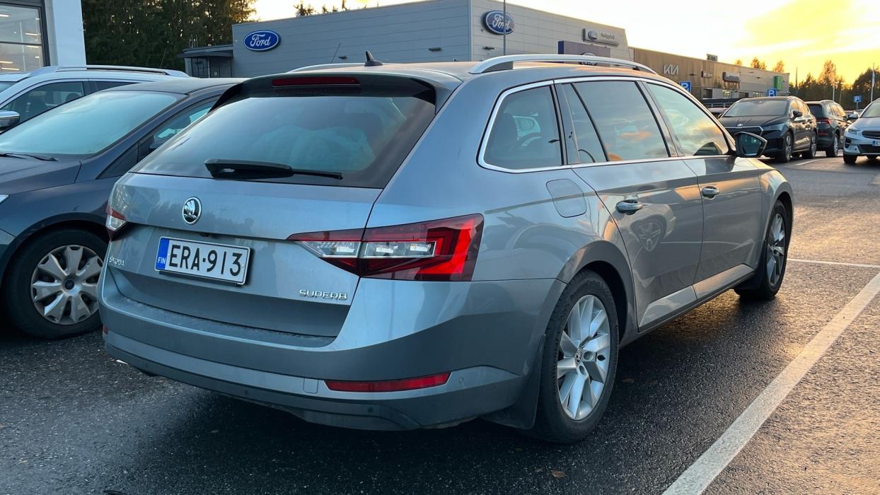 SKODA Superb 2019