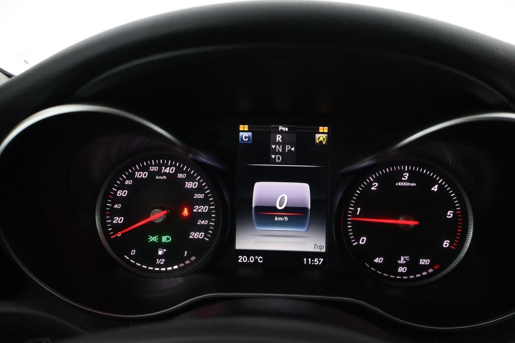 MERCEDES-BENZ C 2016