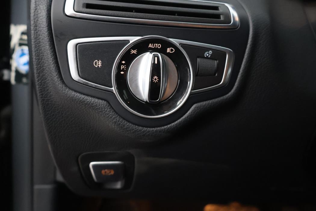 MERCEDES-BENZ C 2016