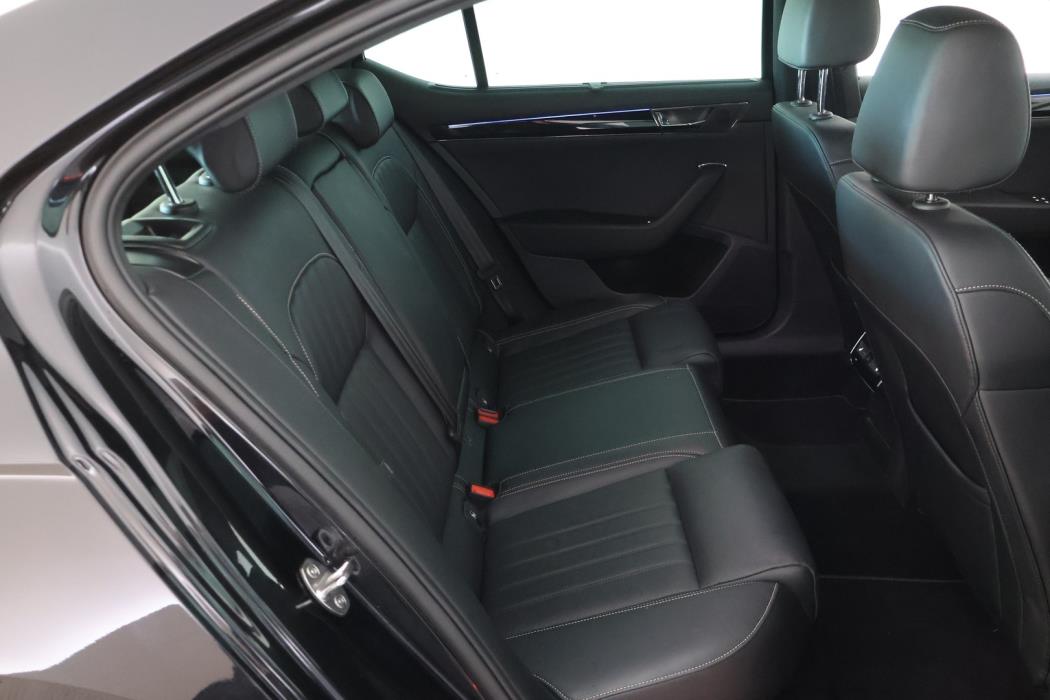 SKODA Superb 2023