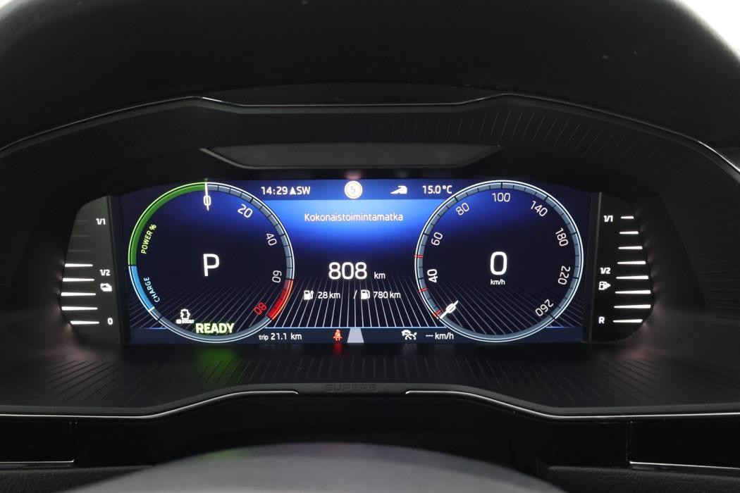 SKODA Superb 2023