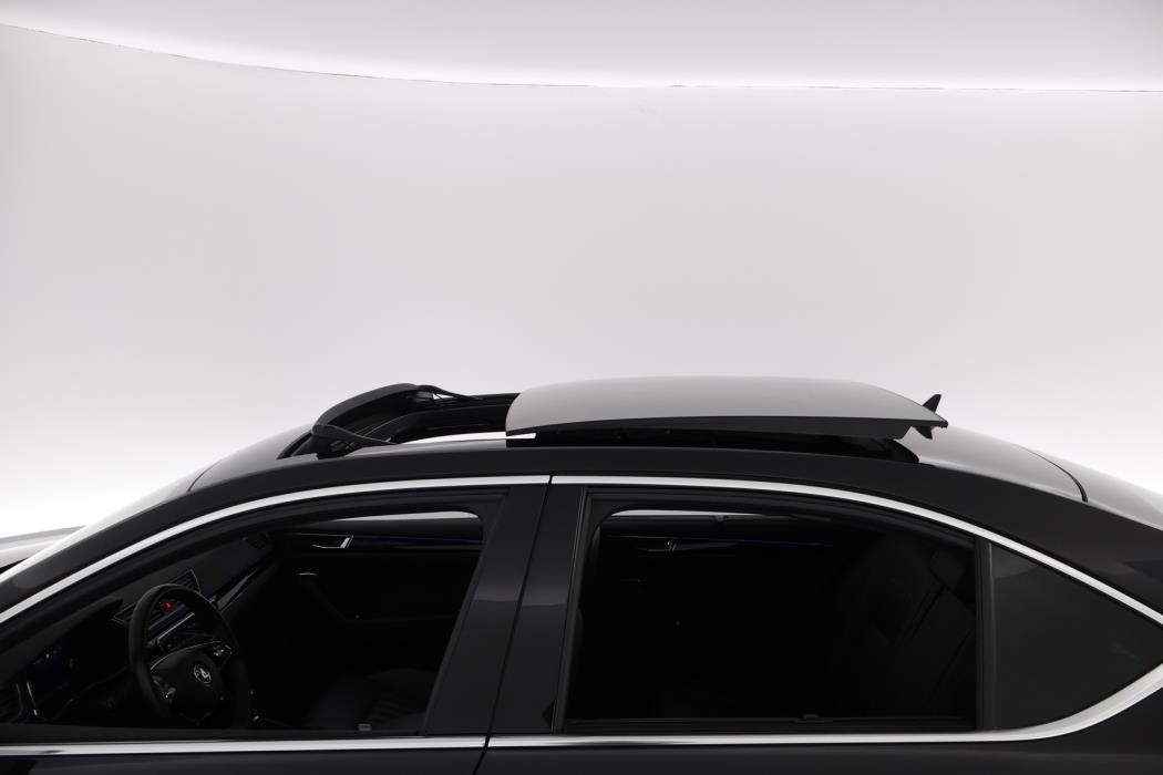 SKODA Superb 2023