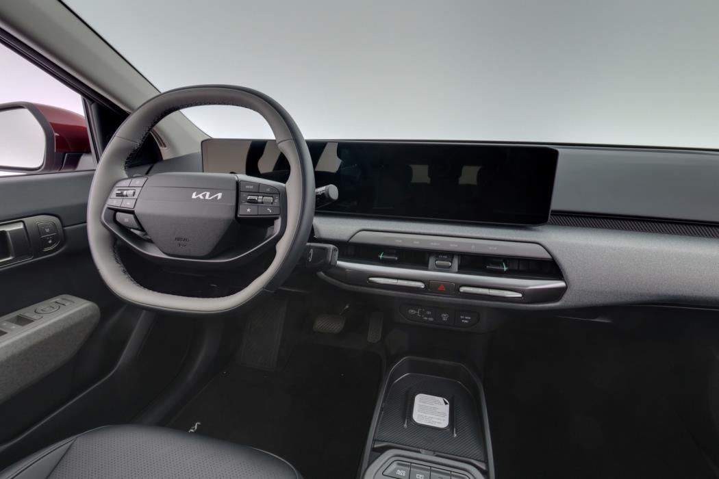 KIA EV4 2027