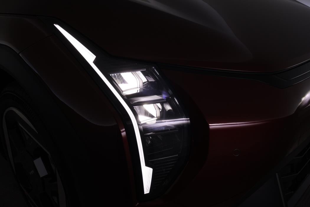 KIA EV4 2027