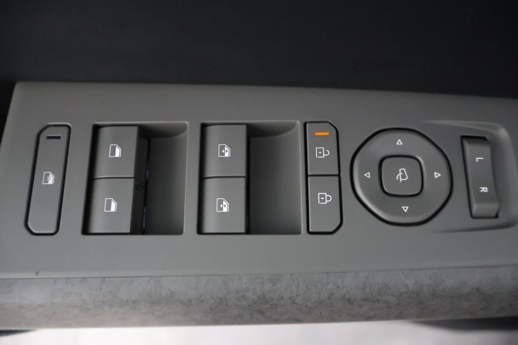KIA EV4 2027