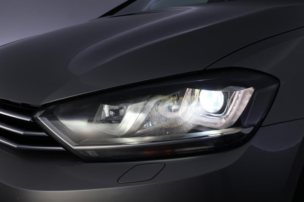 VOLKSWAGEN Golf Sportsvan 2016
