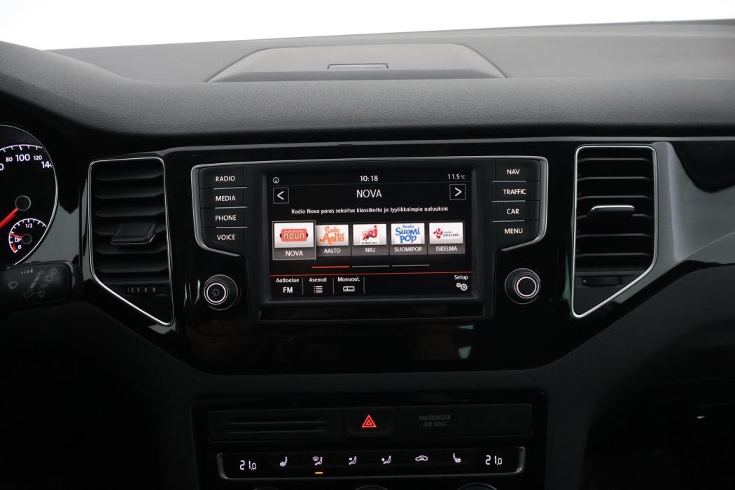 VOLKSWAGEN Golf Sportsvan 2016