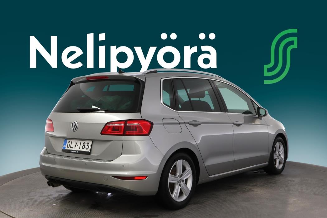 VOLKSWAGEN Golf Sportsvan 2016