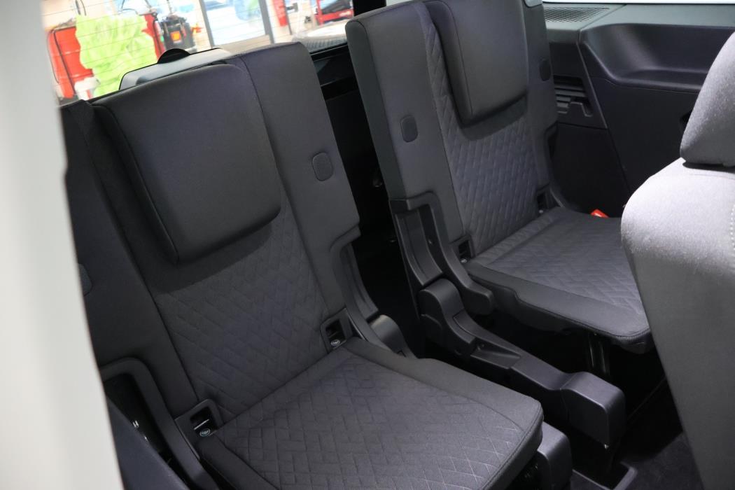 VOLKSWAGEN Caddy Maxi 2025