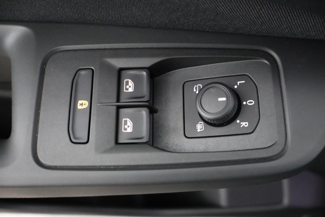 VOLKSWAGEN Caddy Maxi 2025