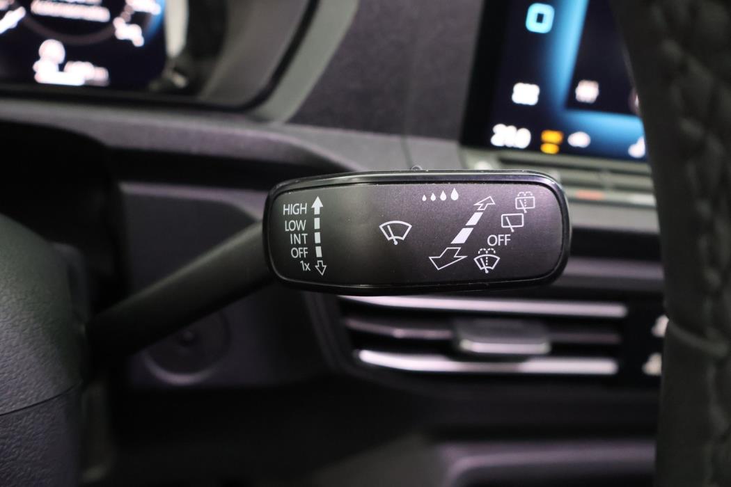 VOLKSWAGEN Caddy Maxi 2025