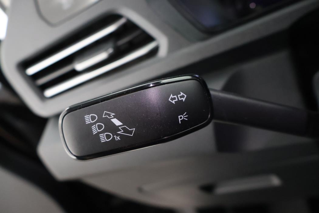 VOLKSWAGEN Caddy Maxi 2025