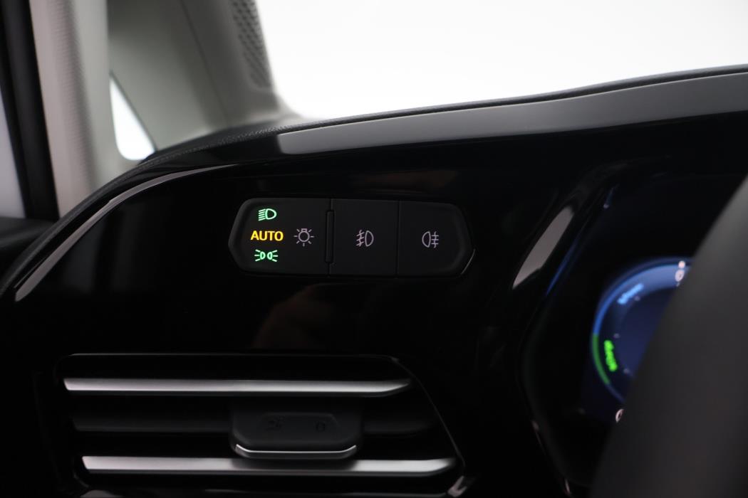 FORD TRANSIT CONNECT 2025