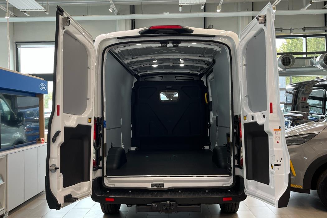 FORD TRANSIT 2025