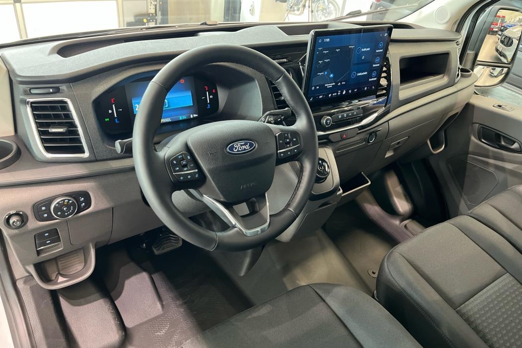 FORD TRANSIT 2025