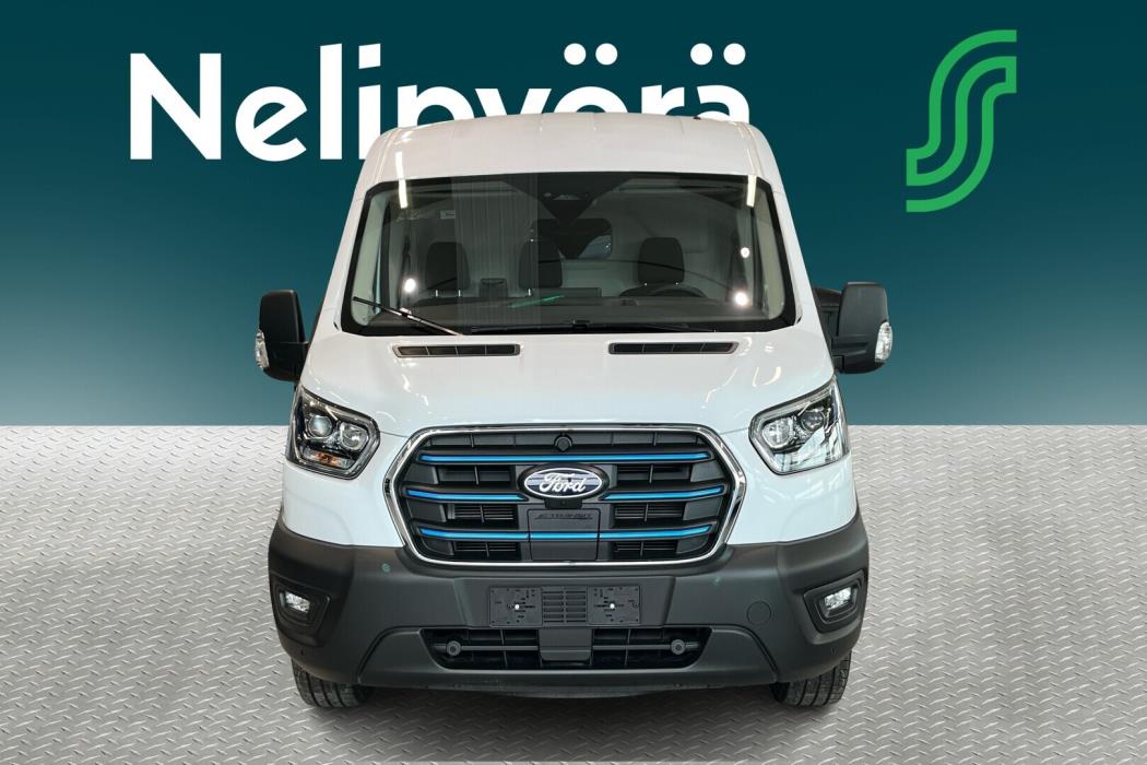 FORD TRANSIT 2025