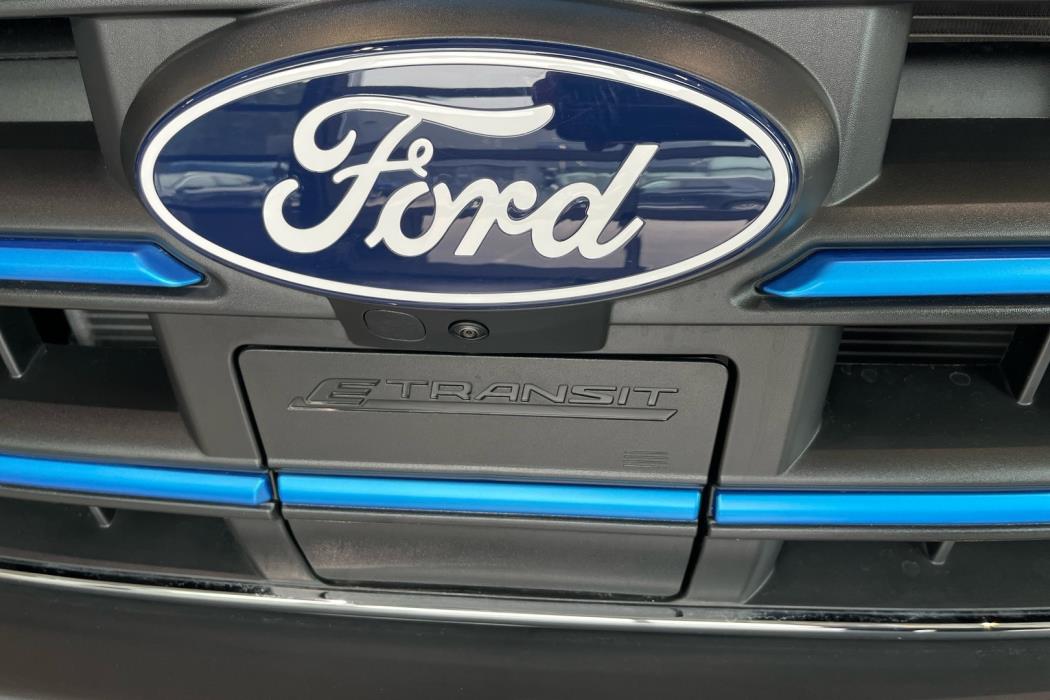 FORD TRANSIT 2025