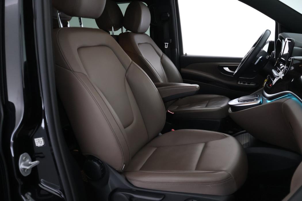 MERCEDES-BENZ V 2022