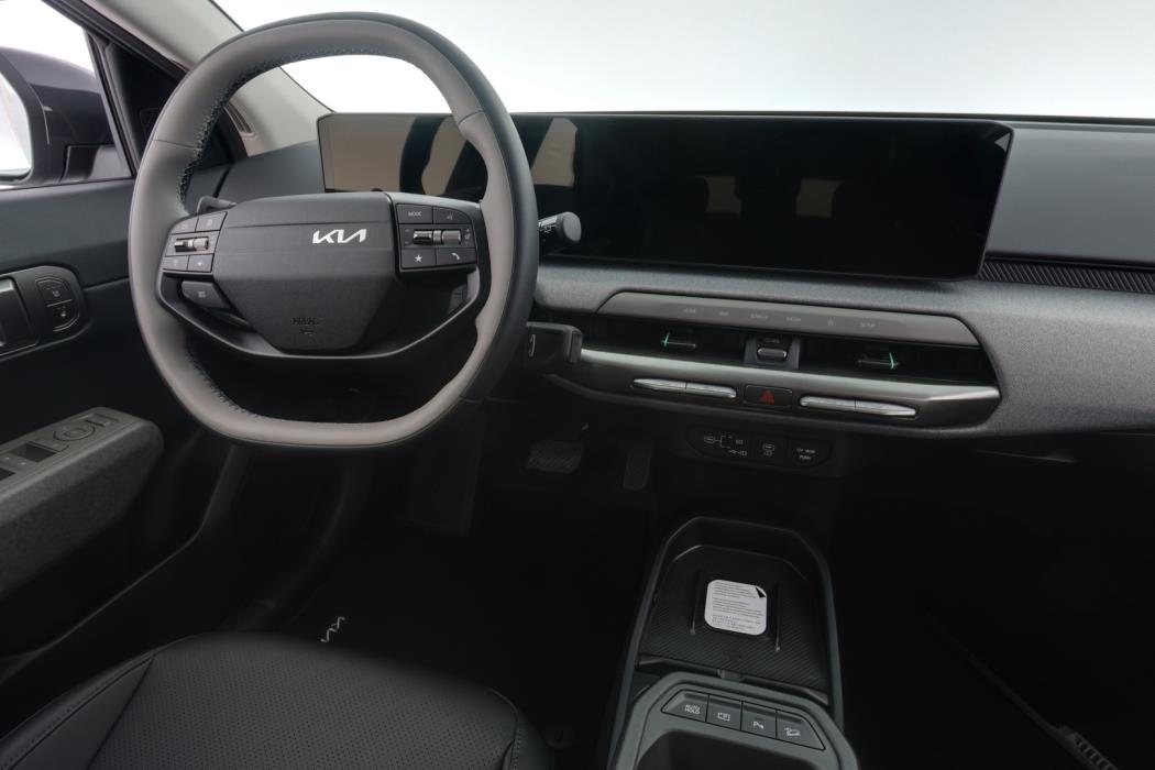 KIA EV4 2026