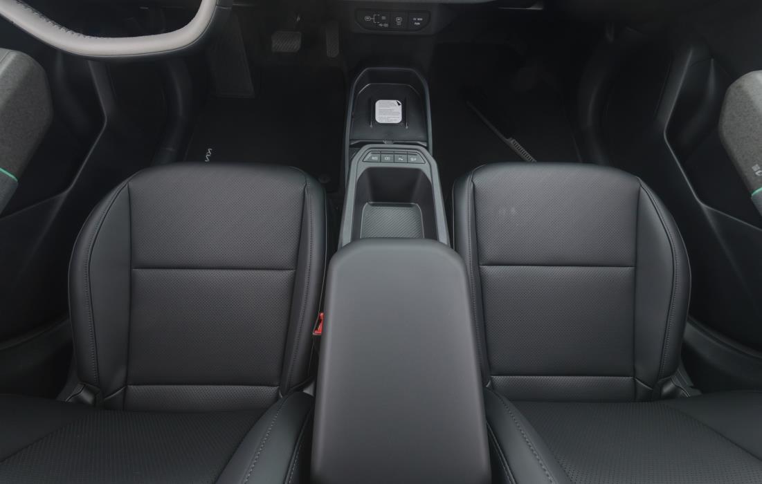 KIA EV4 2026