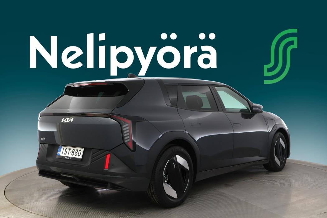 KIA EV4 2026