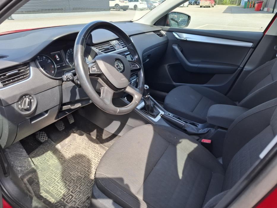 SKODA Octavia 2013