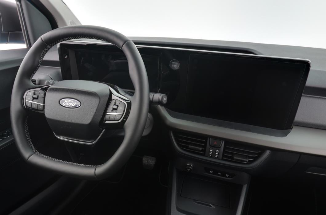 FORD TOURNEO COURIER 2025