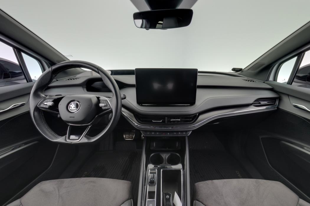 SKODA Enyaq 2023