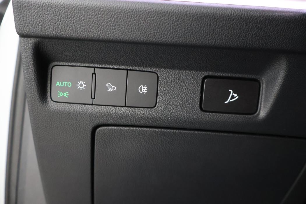 SKODA Enyaq 2023