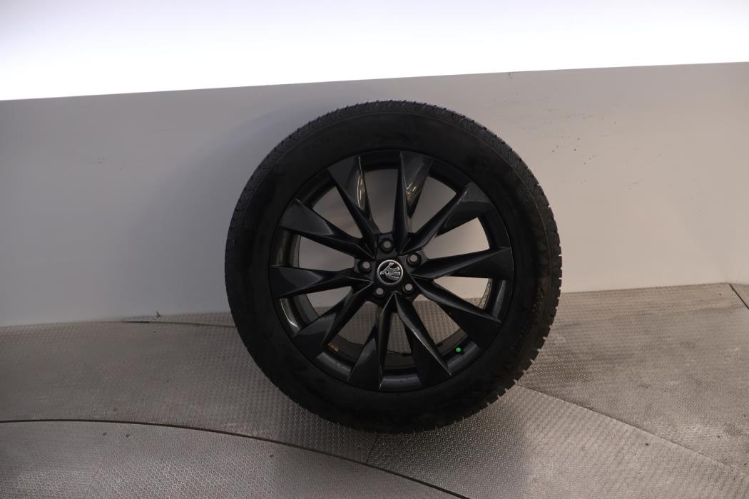 SKODA Enyaq 2024
