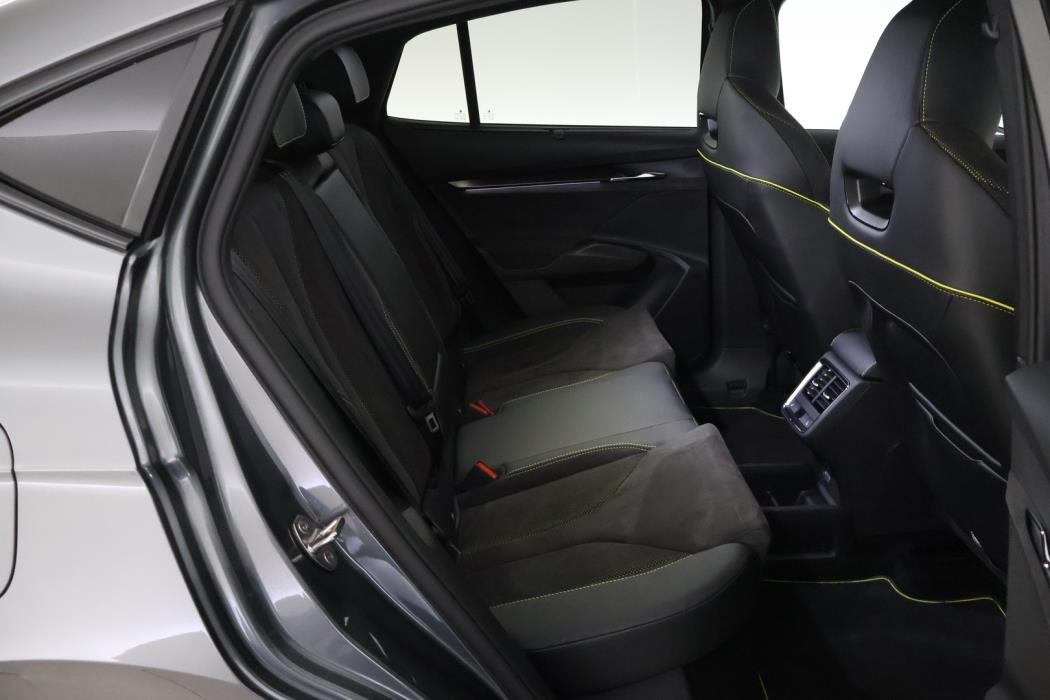 SKODA Enyaq 2024