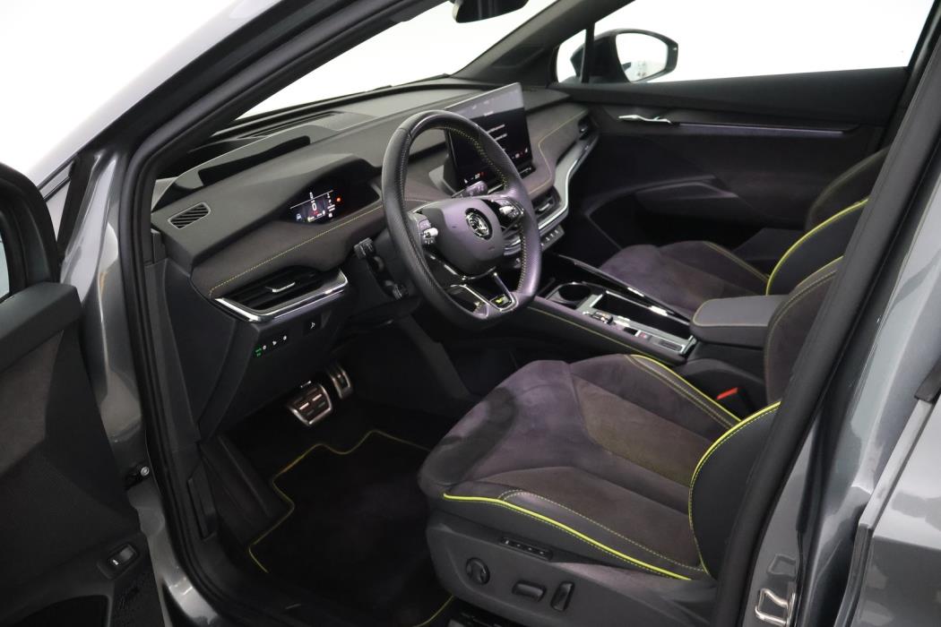 SKODA Enyaq 2024