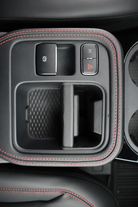 FORD Mustang Mach-E 2025