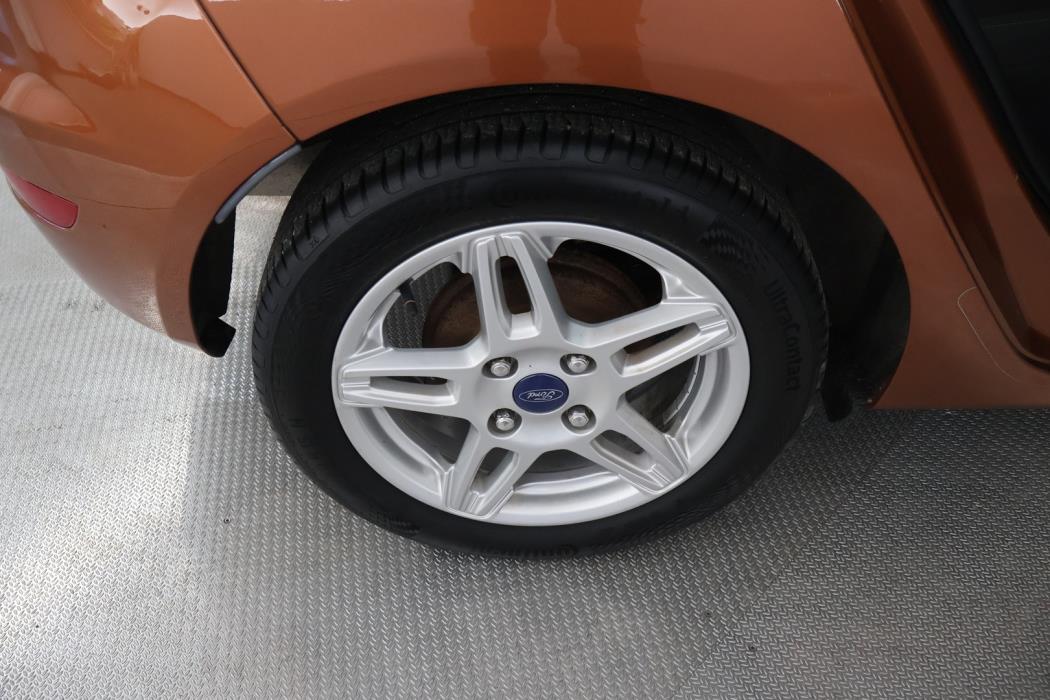 FORD Fiesta 2014