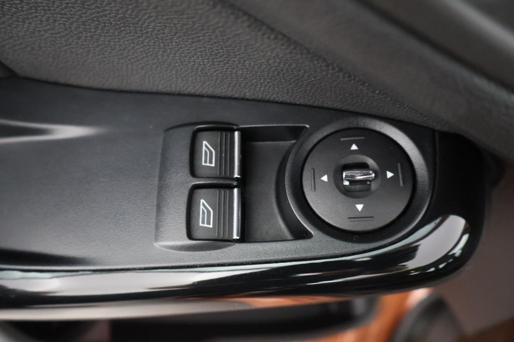 FORD Fiesta 2014