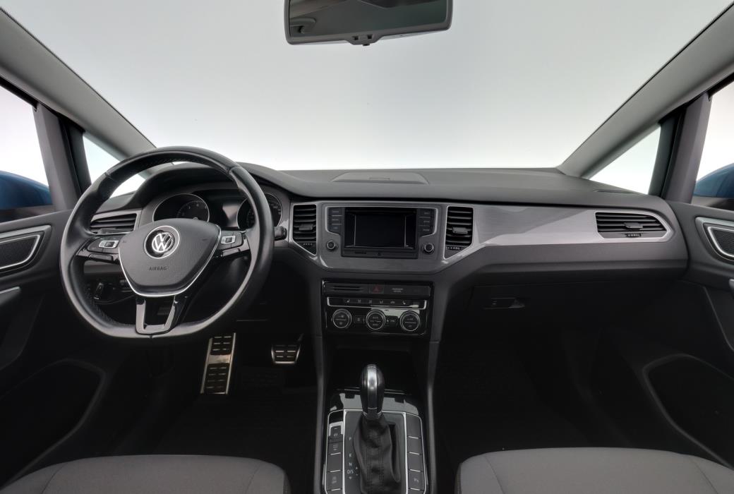 VOLKSWAGEN Golf Sportsvan 2016