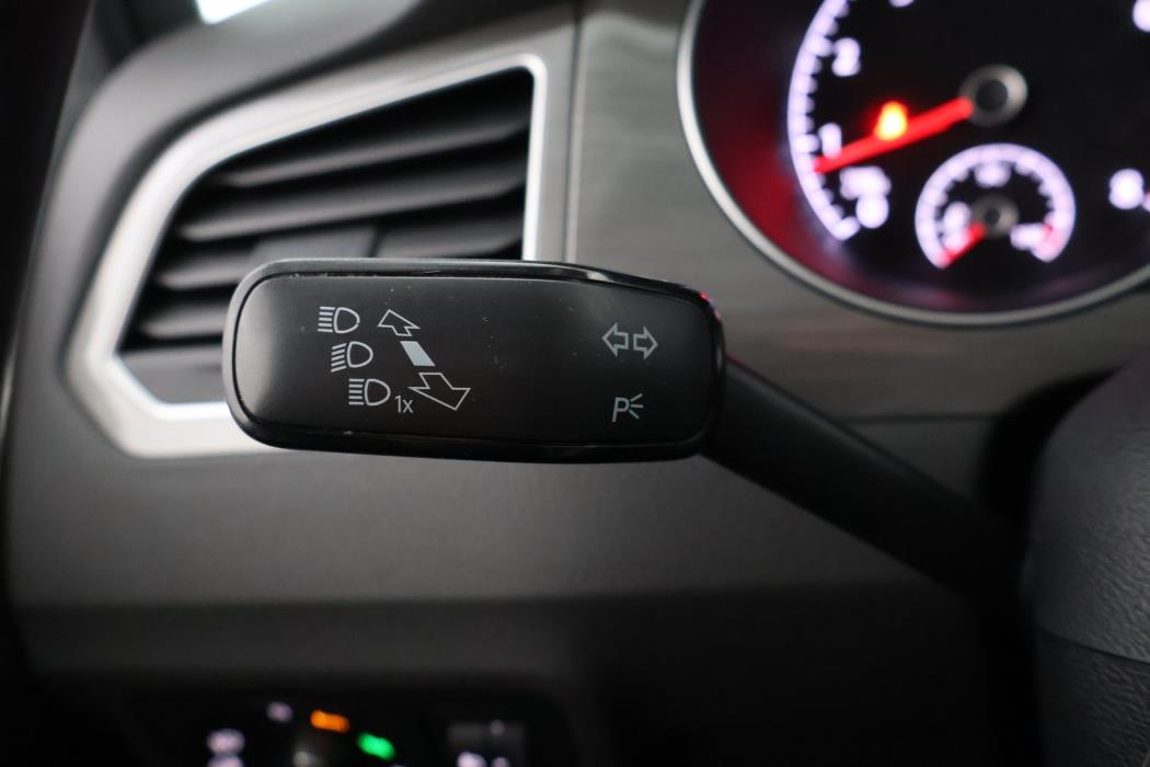 VOLKSWAGEN Golf Sportsvan 2016