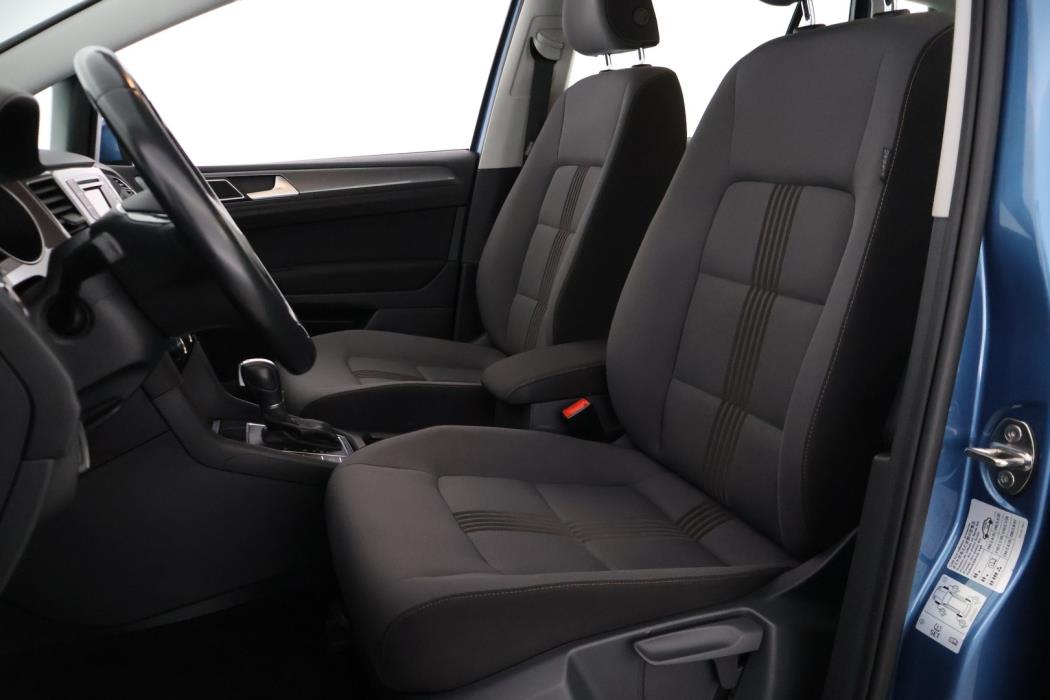 VOLKSWAGEN Golf Sportsvan 2016