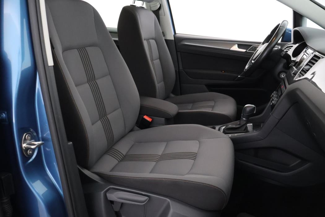 VOLKSWAGEN Golf Sportsvan 2016