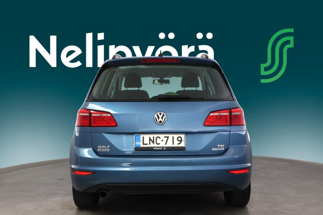 VOLKSWAGEN Golf Sportsvan 2016