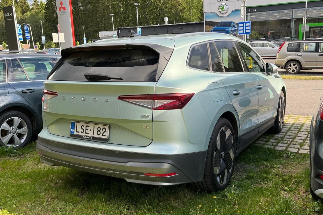 SKODA Enyaq 2023