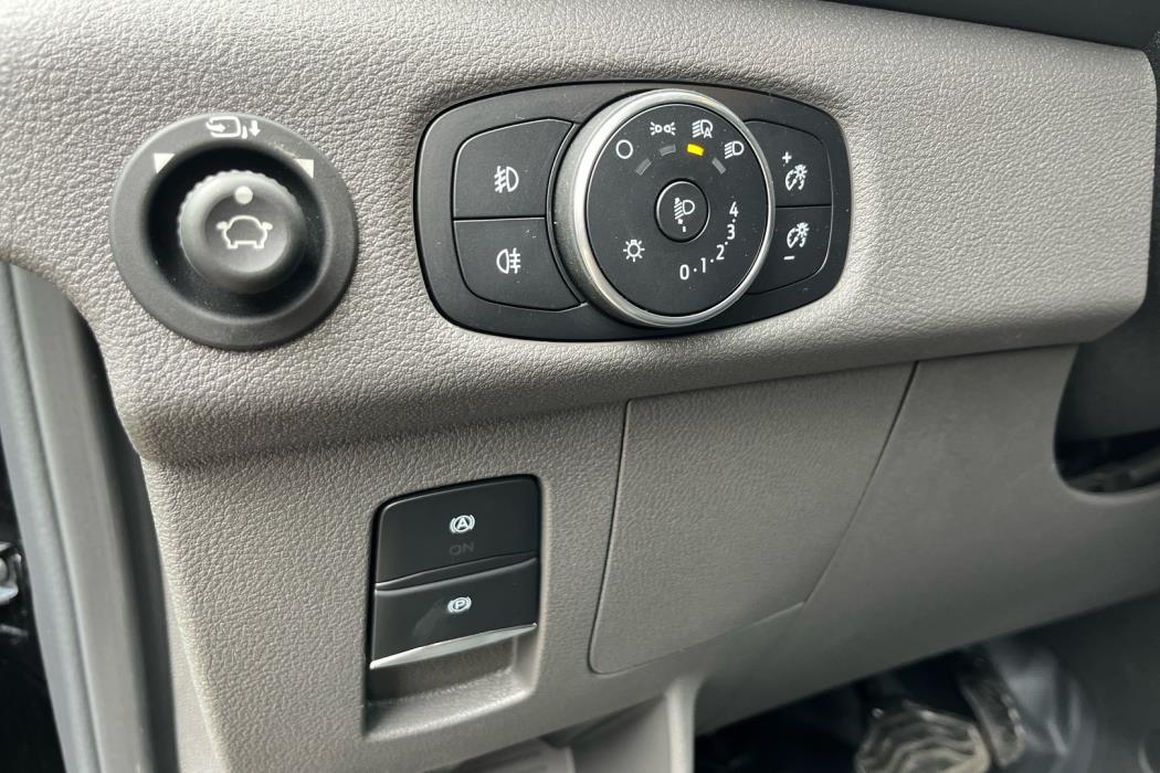 FORD TRANSIT 2026