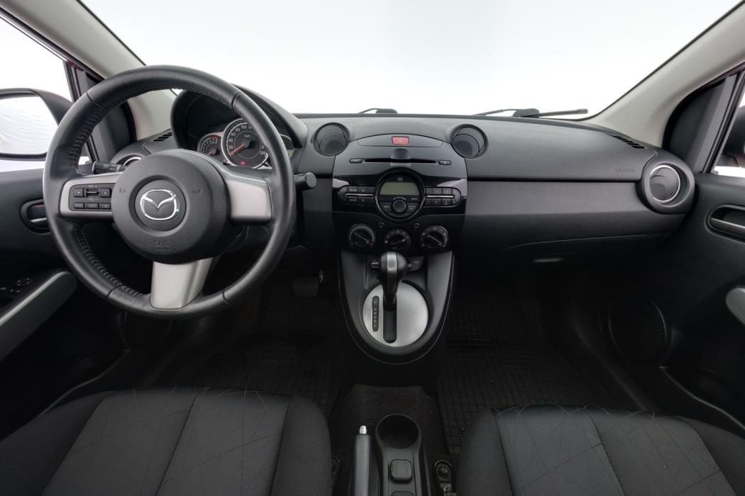 MAZDA 2 2012